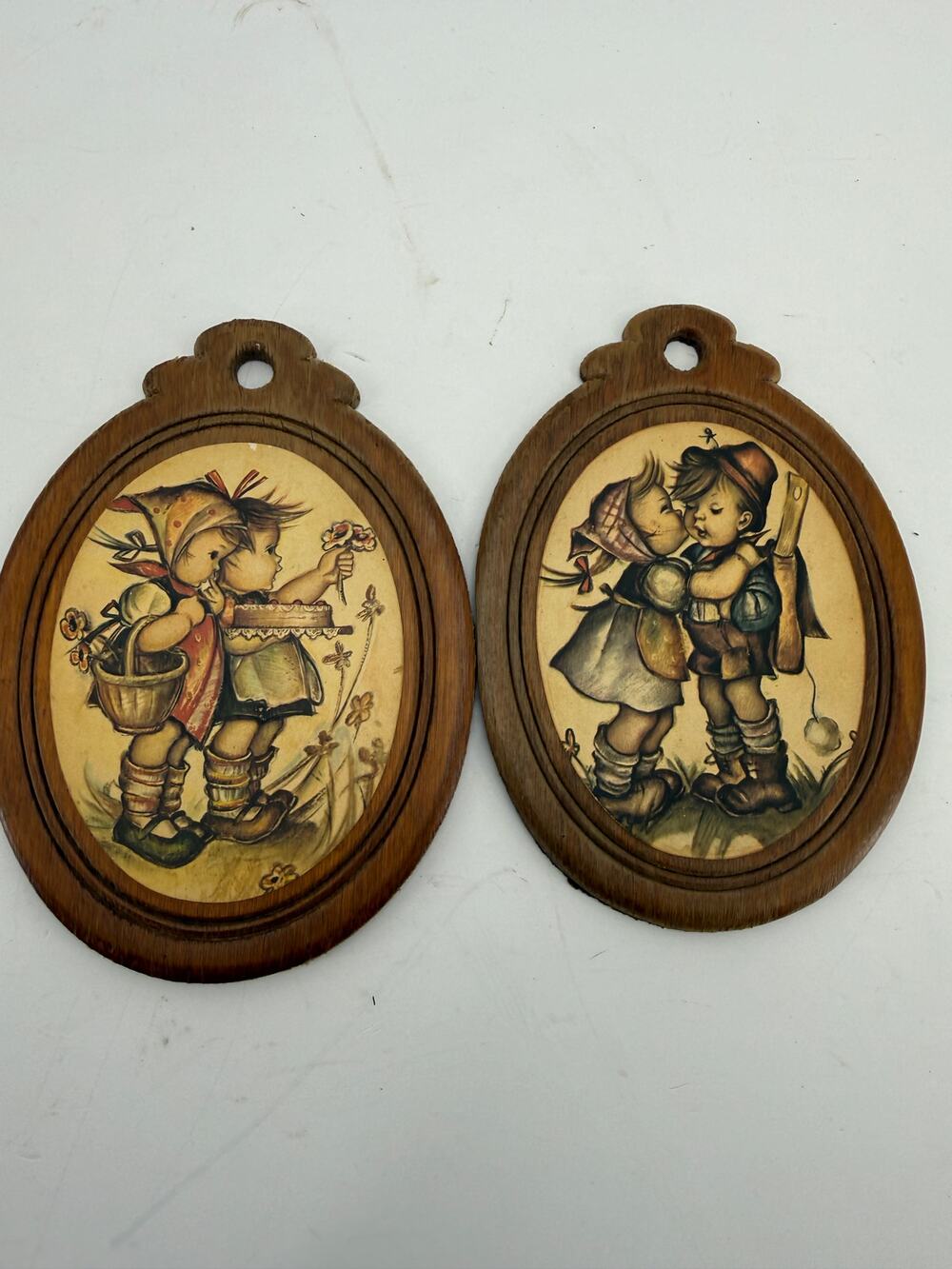 Hummel Style Children Wall Plaques Set 2 Vintage Wood Oval Nursery Cottage Decor
